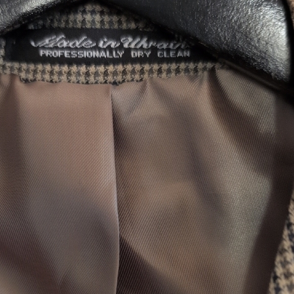 Men's Croft And Barrow Plaid Blazer - Picture 4 of 10